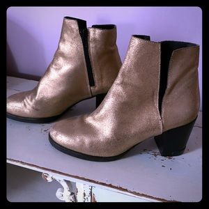Anthropologie gold leather ankle boots 40/9